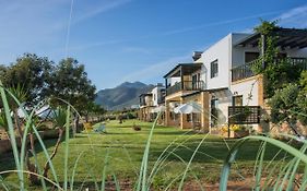 Magnolia Apartments And Studios